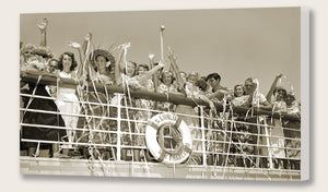 S.S. Lurline Passengers Wave, Matson Lines Photograph, 1950s
